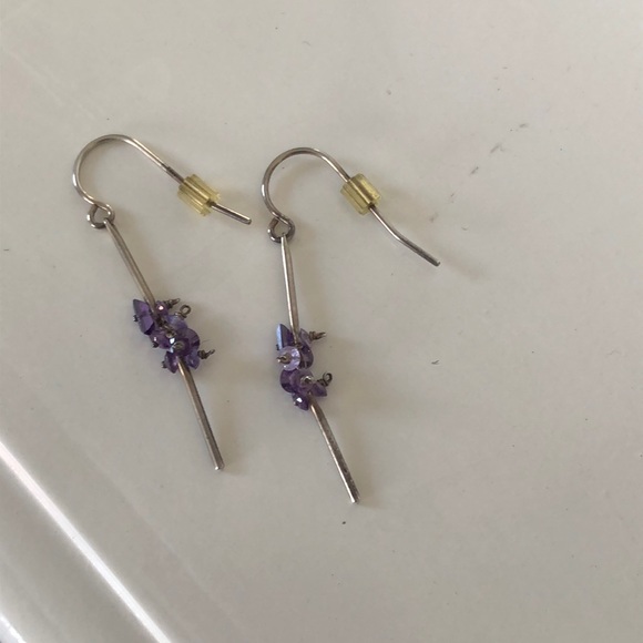 Beautiful earrings; amazing price!  Amethyst & silver dangle earrings - Picture 5 of 6